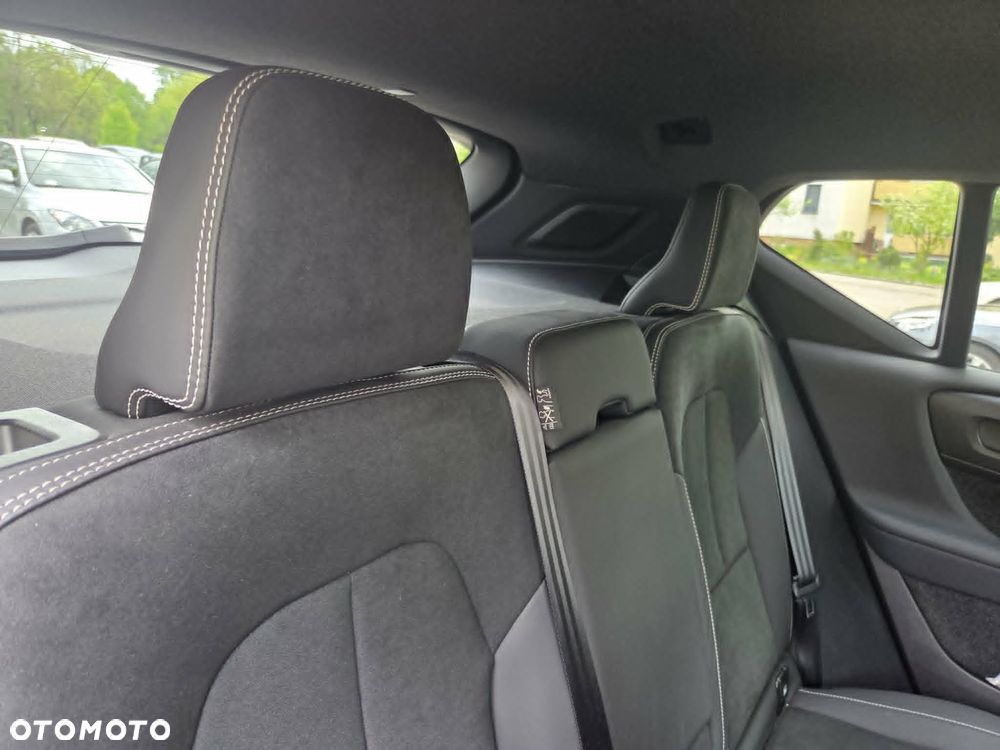 Volvo XC 40 - 15