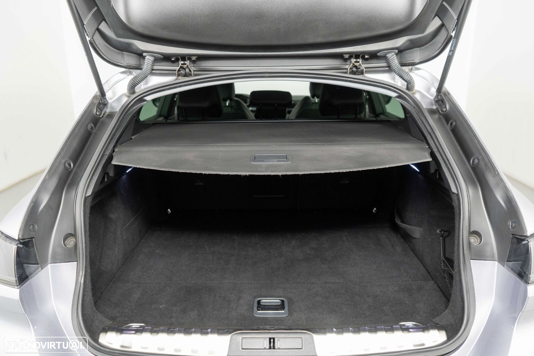 Peugeot 508 SW 1.6 Hybrid Allure Pack e-EAT8 - 11
