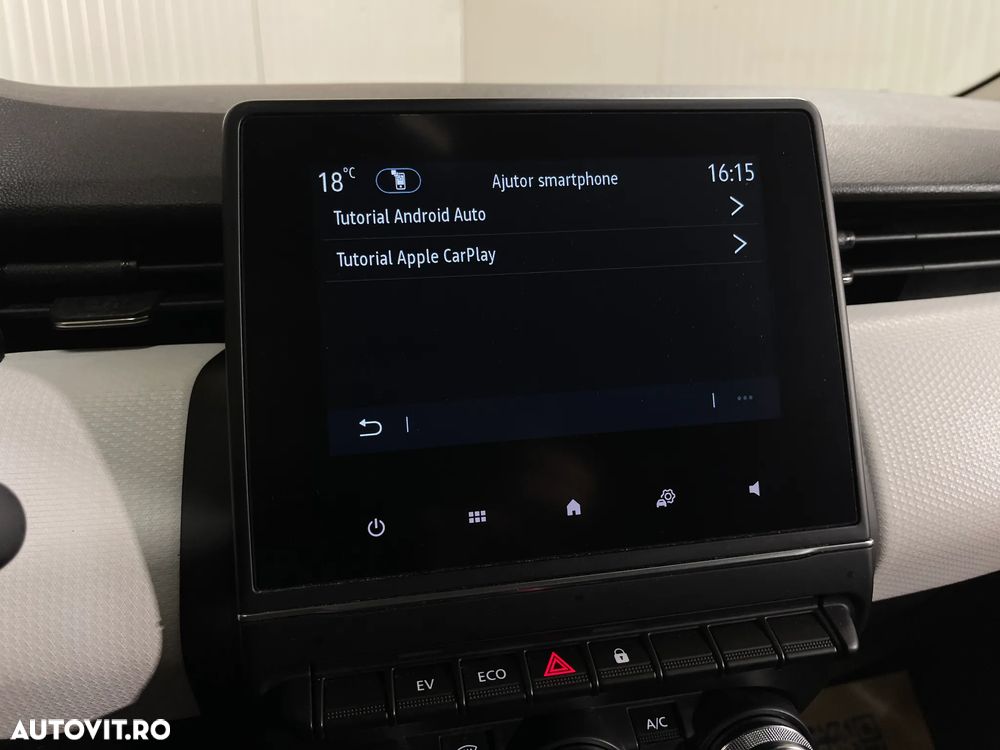 Renault Clio V E-Tech 145 Evolution - 16