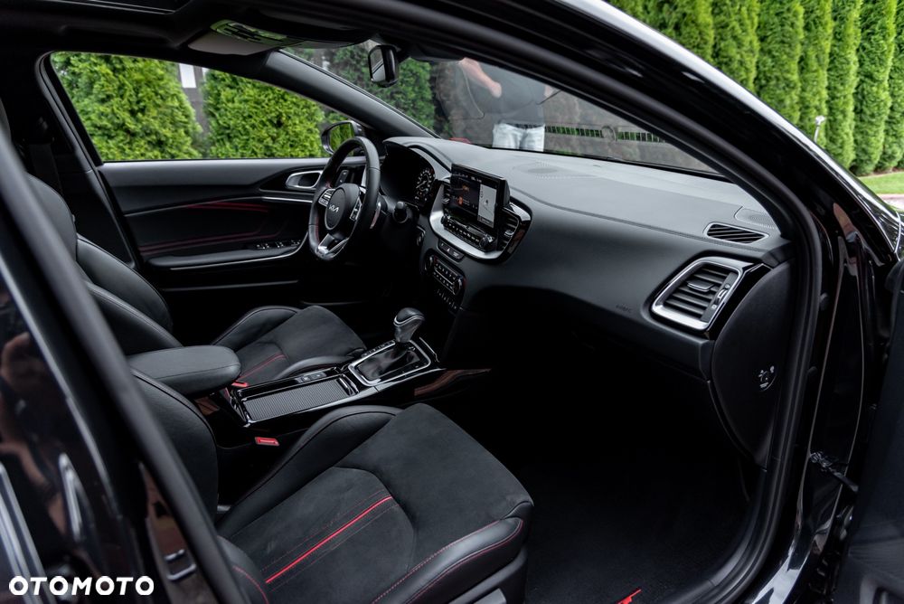 Kia ProCeed 1.6 T-GDI DCT7 OPF GT - 24