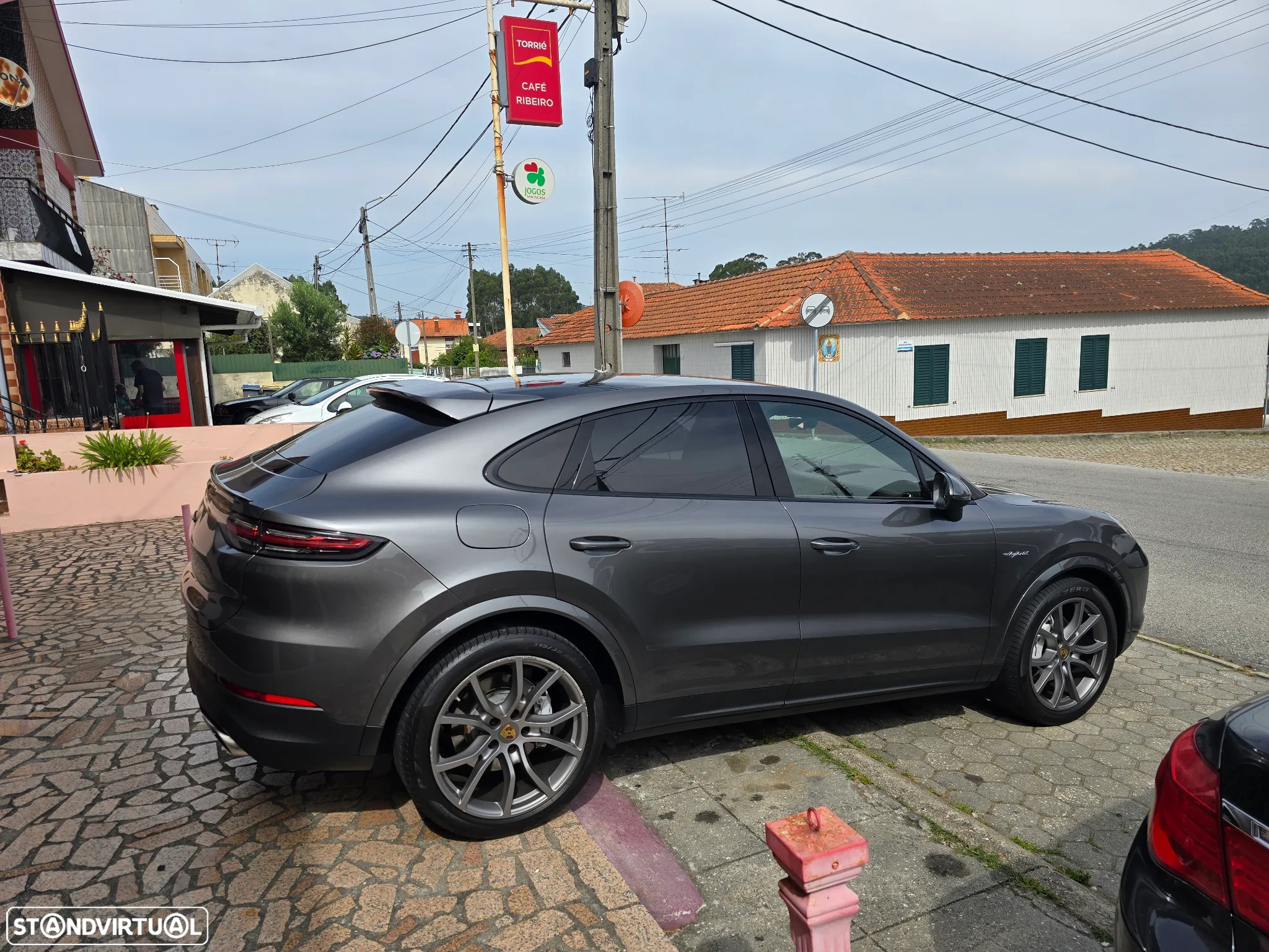 Porsche Cayenne Coupé E-Hybrid - 4