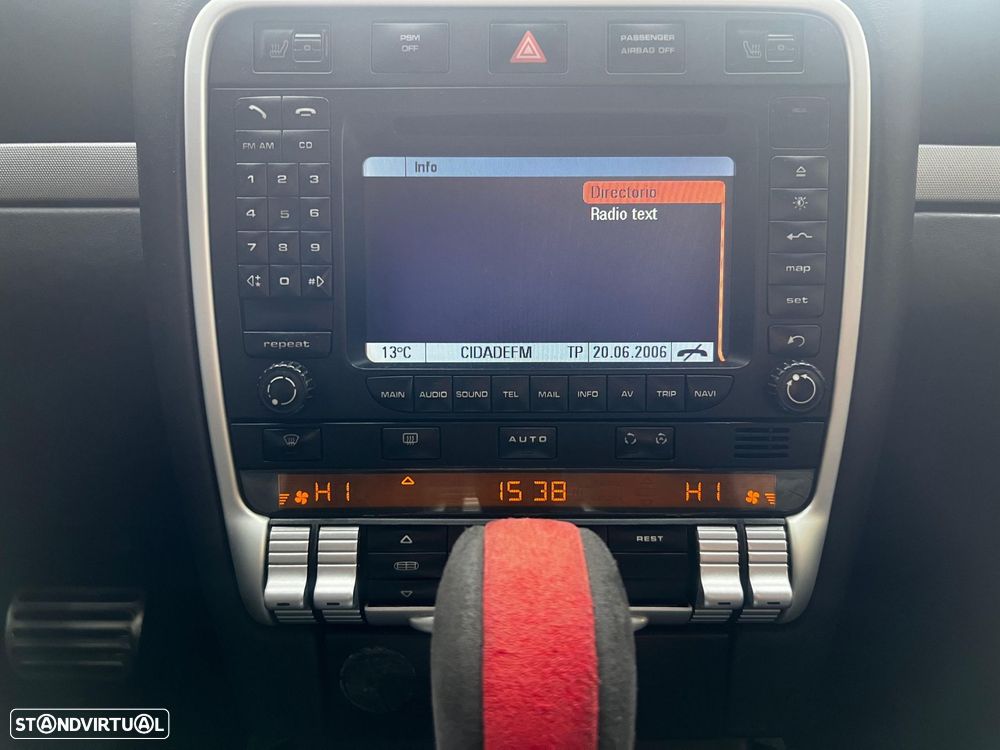 Porsche Cayenne S Tiptronic - 32