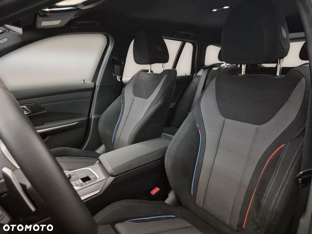 BMW Seria 3 330i xDrive M Sport sport - 13