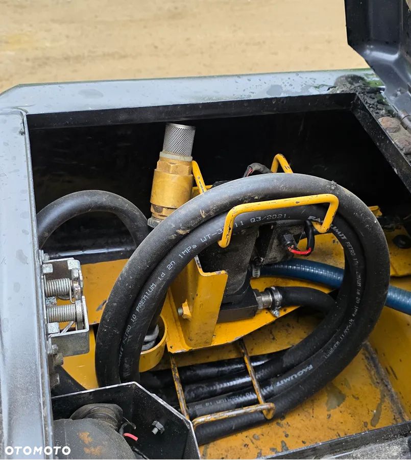 Caterpillar 312E - 9