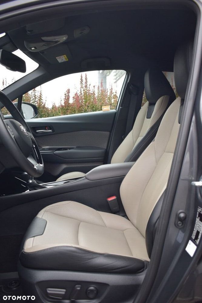 Toyota C-HR 2.0 Hybrid Executive - 9