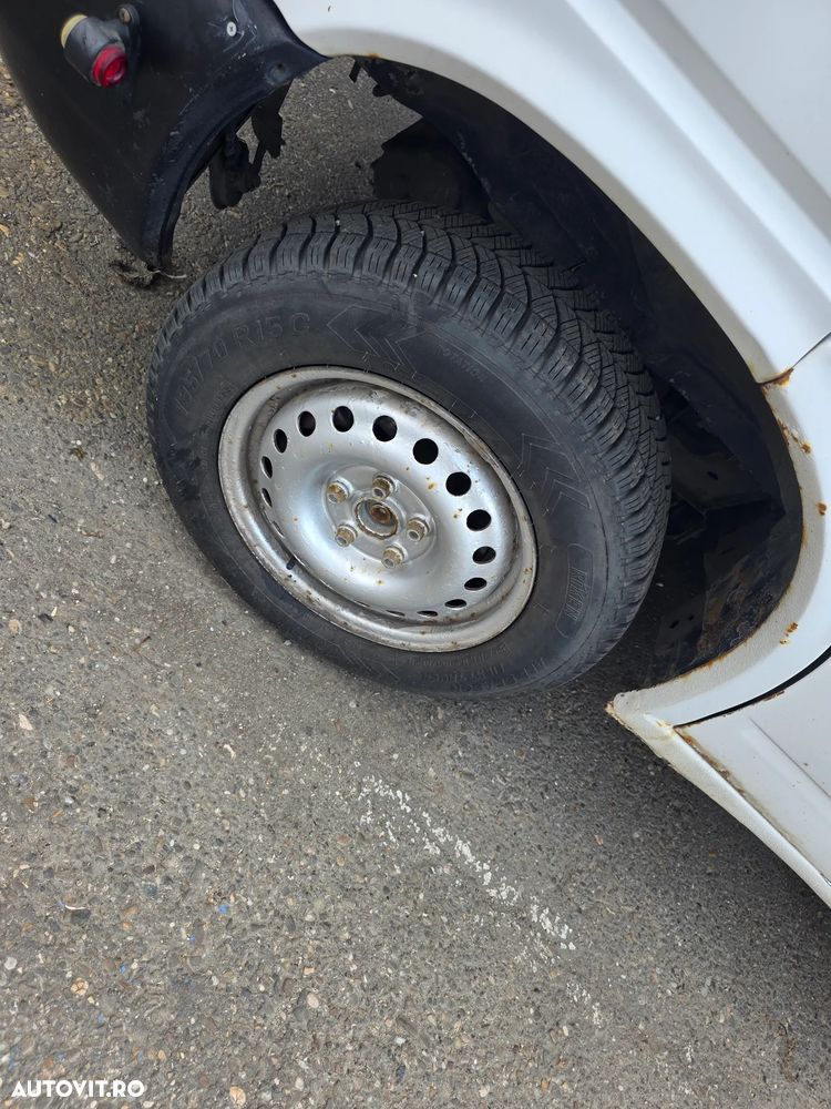 Volkswagen Transporter - 9