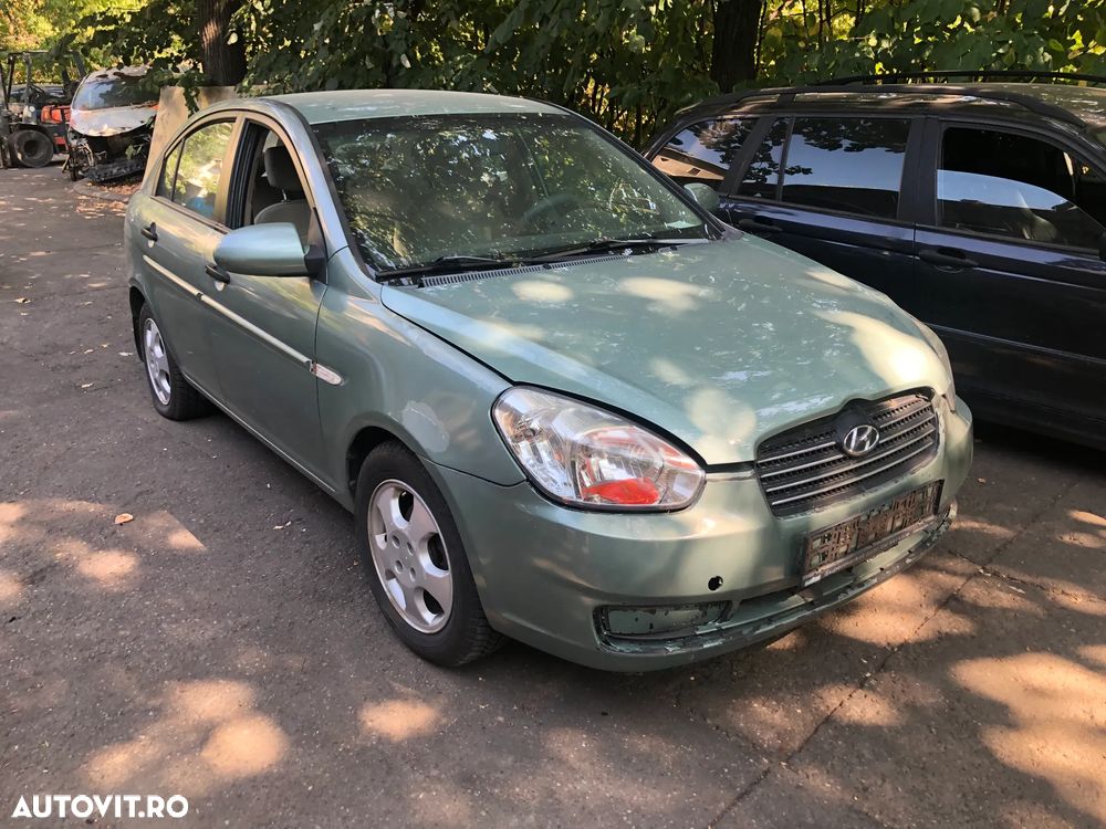 Dezmembrez Hyundai Accent 3 1,5 CRDI 2007 verde - 6