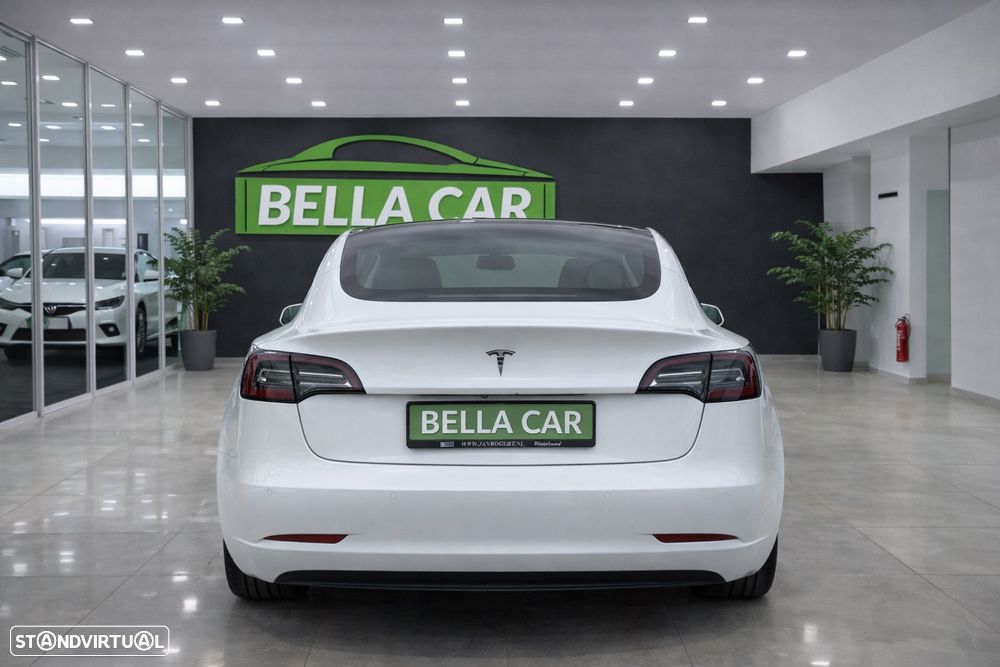Tesla Model 3 Standard Range Plus RWD - 4