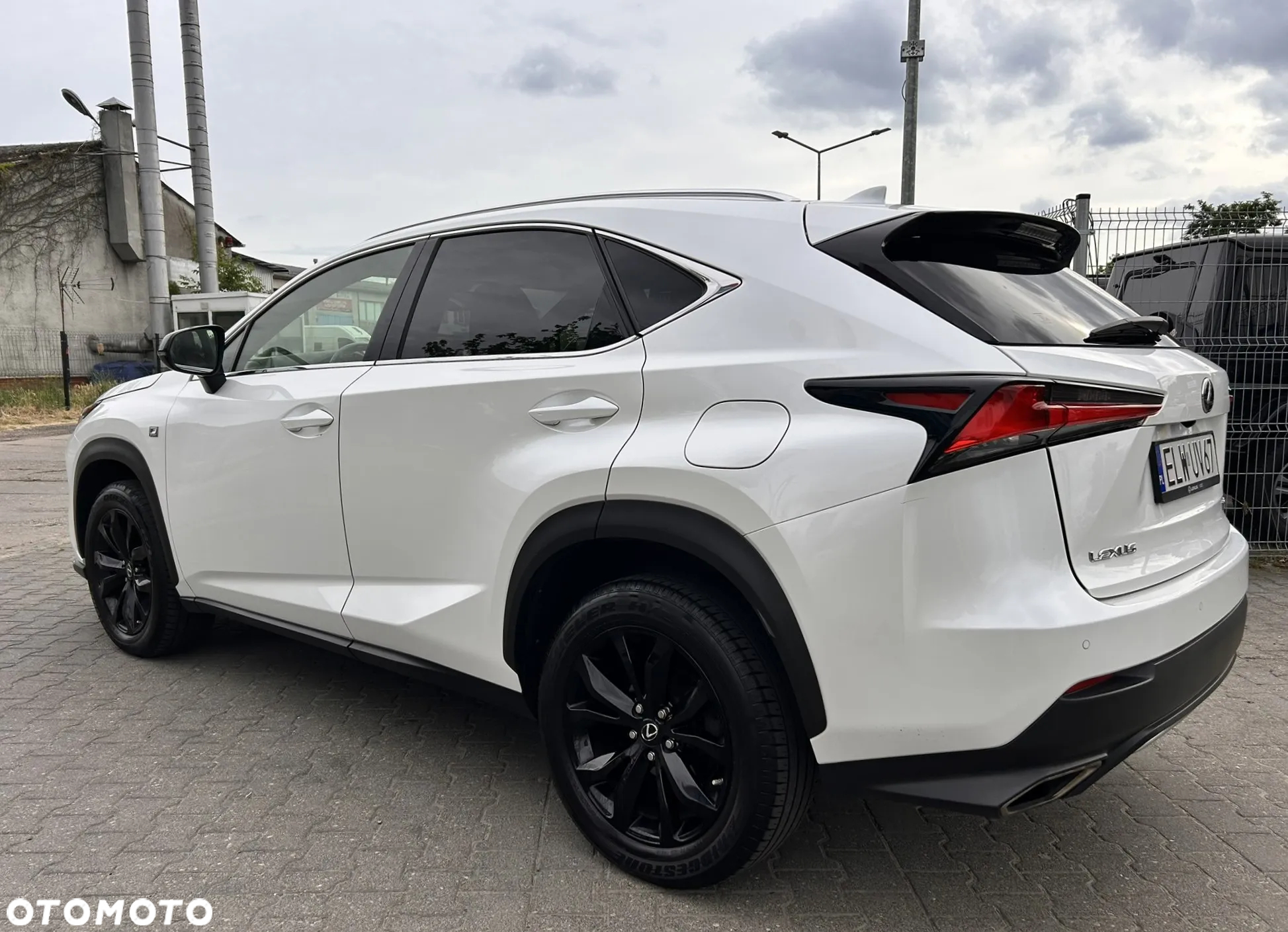 Lexus NX 300 F Sport AWD - 6
