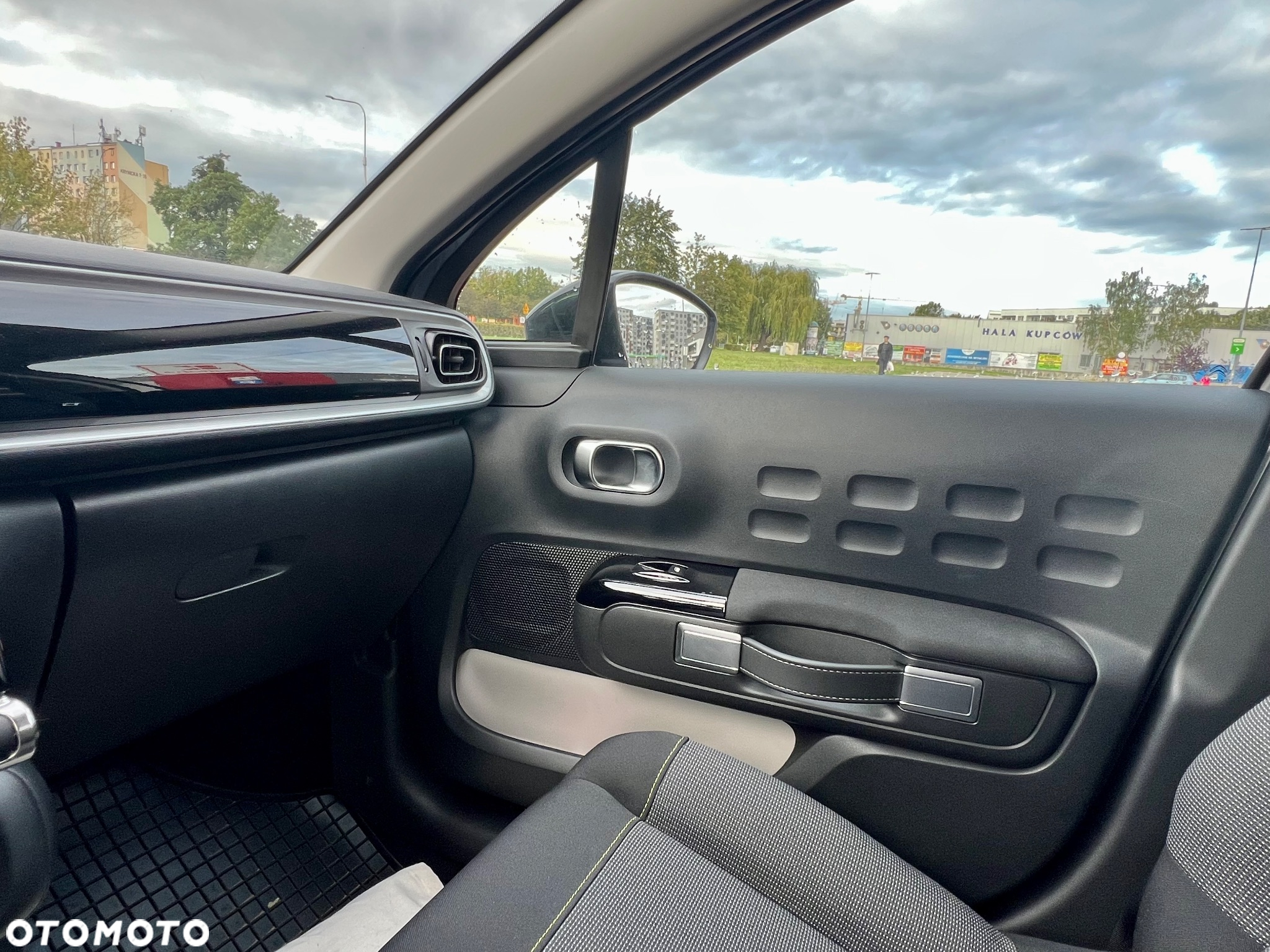 Citroën C3 1.2 PureTech Max EAT6 - 26