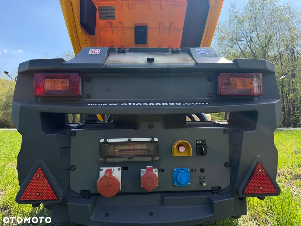 Atlas Copco QAX 30 KW Agregat Generator Prądotwórczy Mobilna Przyczepka do rejestracji jako pojazd. 30 KVA. 2015rok. Agregat Sprowadzony z Norwegii! DEUTZ Silnik 45 KM. Zadbana maszyna! Po Serwisach. Hamulec Najazdowy. 3900 mtg. Prądnica LEROY SOMER. OKAZJA Pracował sporadycznie w Norweskiej Komunie! - 3
