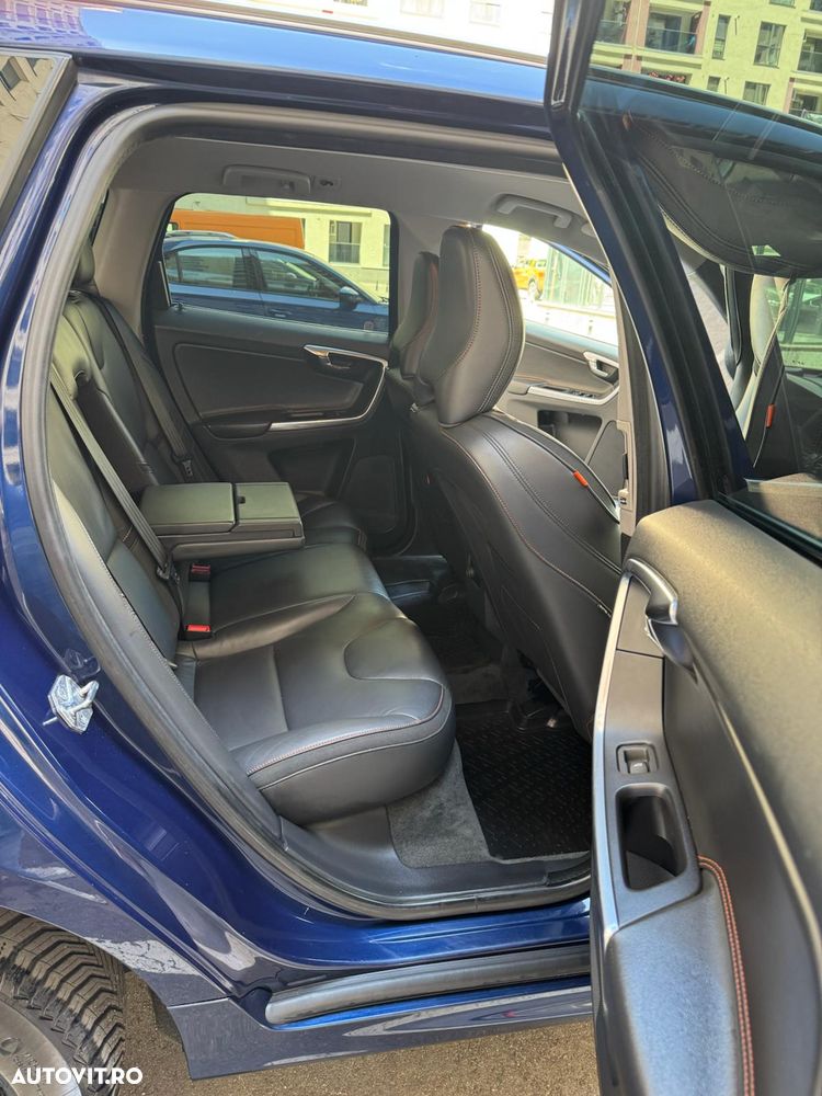 Volvo XC 60 D5AWD Ocean Race - 15