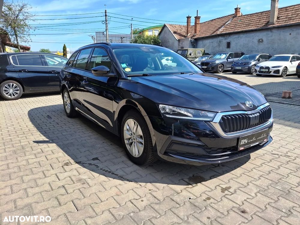 Skoda Octavia 2.0 TDI DSG Ambition - 2