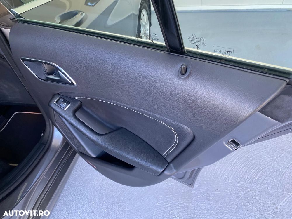 Mercedes-Benz CLA - 31