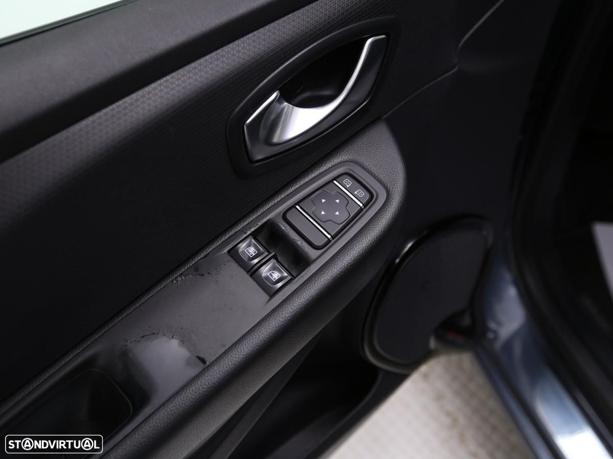 Renault Clio Sport Tourer 1.5 dCi Limited - 14