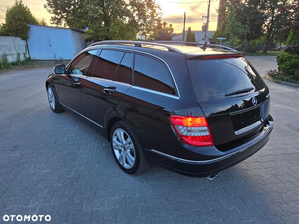 Mercedes-Benz Klasa C 180 BlueEFFICIENCY Avantgarde - 3