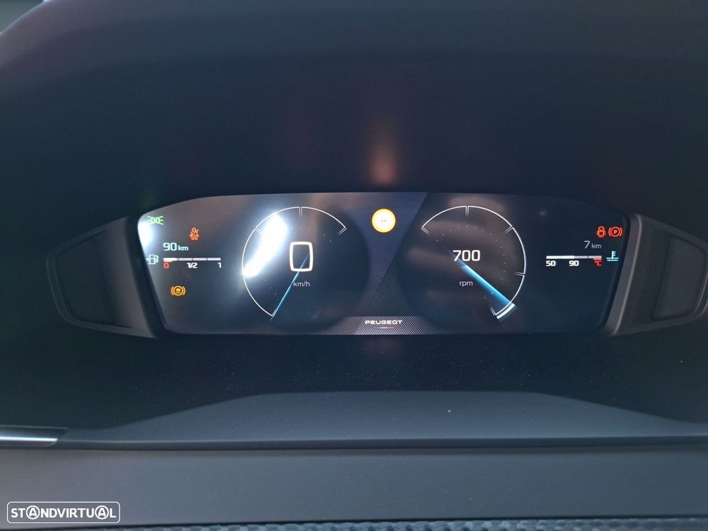 Peugeot 2008 1.2 PureTech Allure - 14