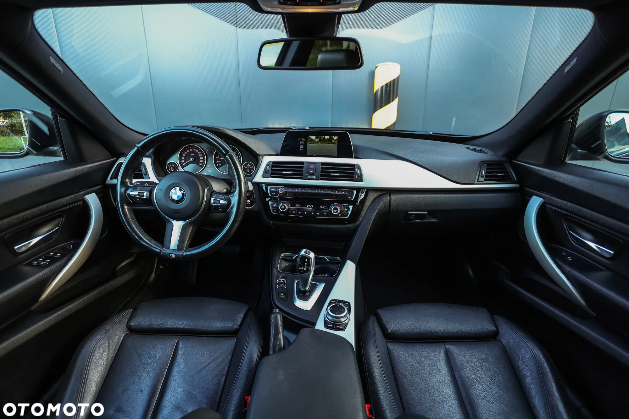 BMW 3GT 330i xDrive GT M Sport - 4