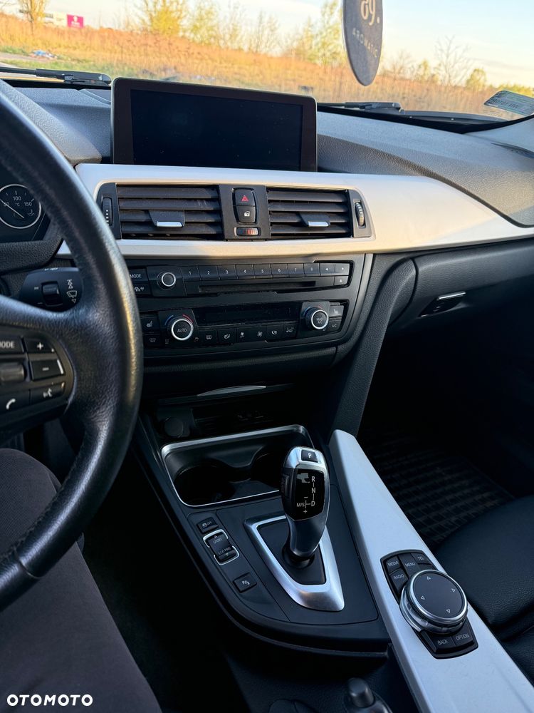 BMW Seria 3 316d - 12