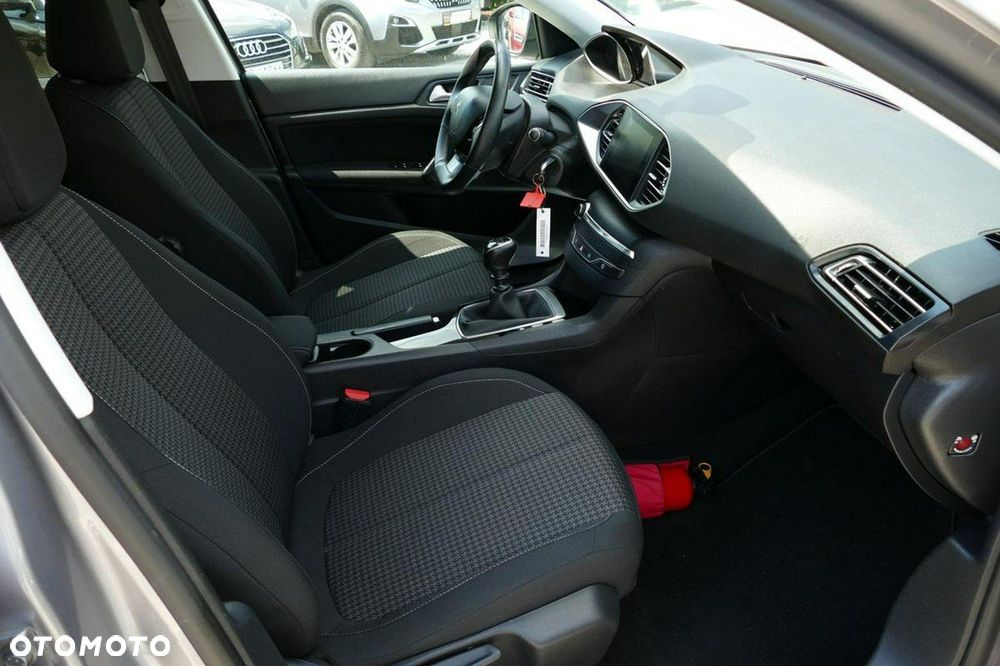 Peugeot 308 PureTech 130 Allure Pack - 23