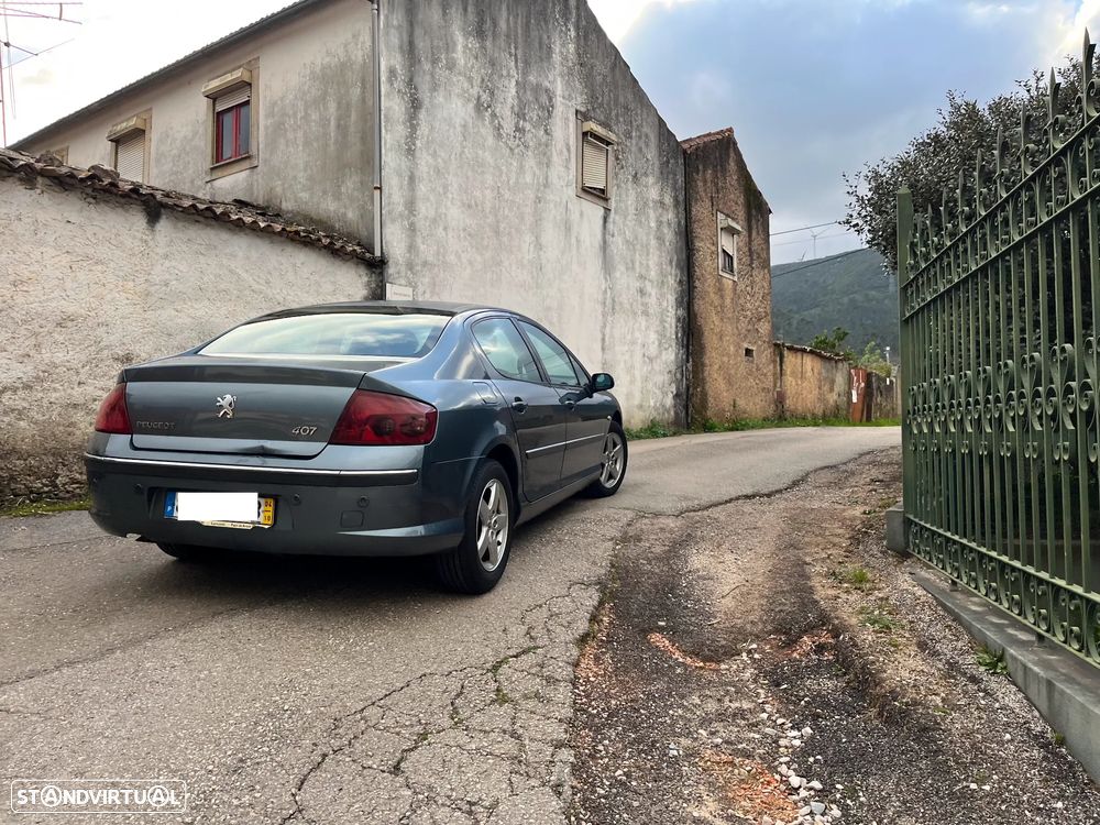 Peugeot 407 1.6 HDi Executive - 4