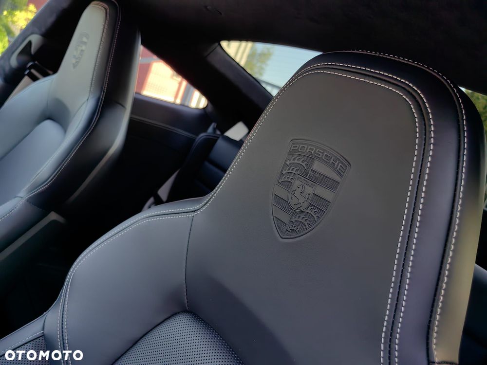 Porsche 911 Carrera S - 26