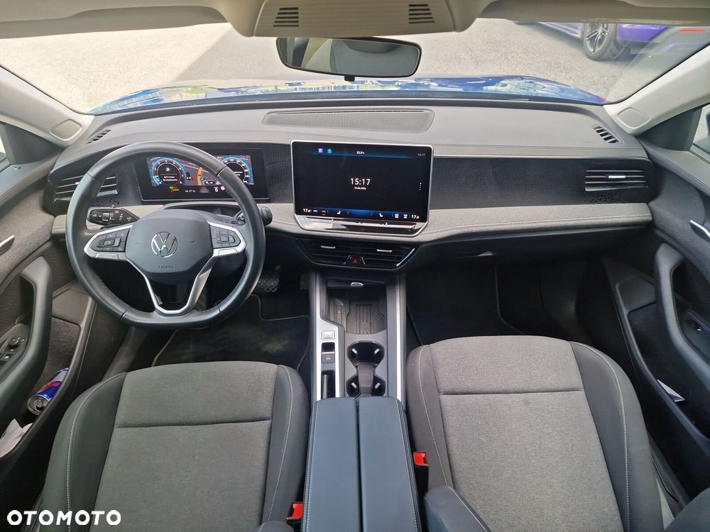 Volkswagen Passat - 16
