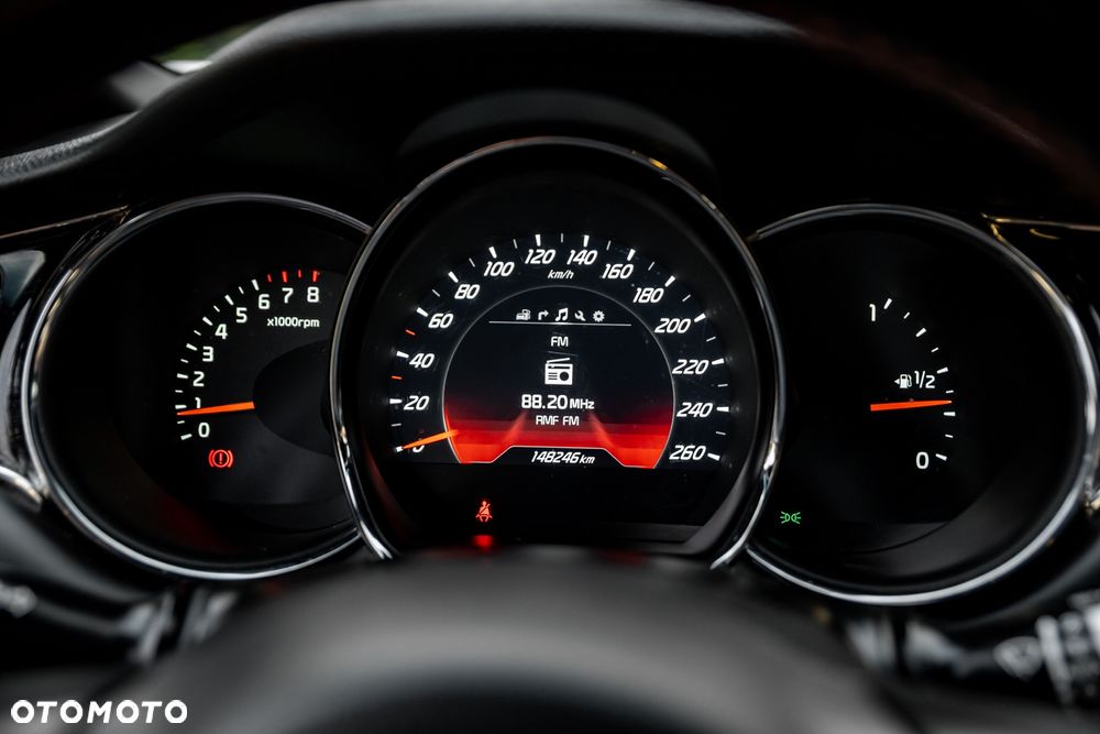 Kia Ceed 1.6 T-GDI GT - 27