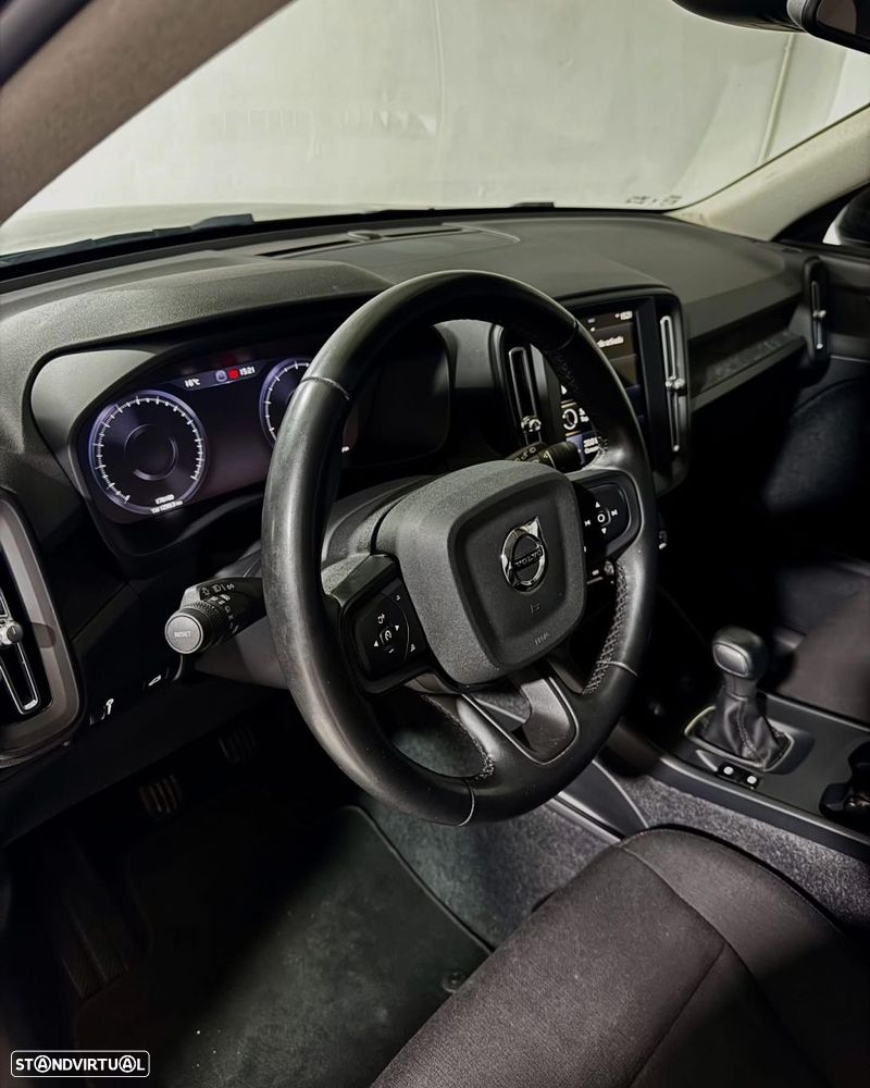 Volvo XC 40 1.5 T2 Momentum - 11