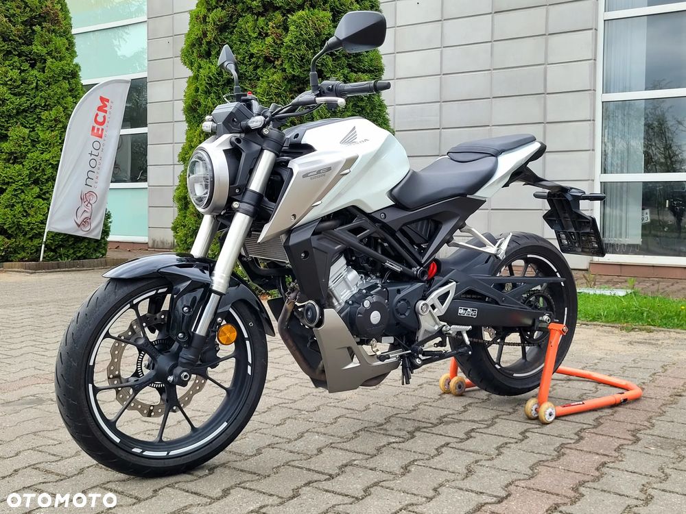 Honda CB - 8