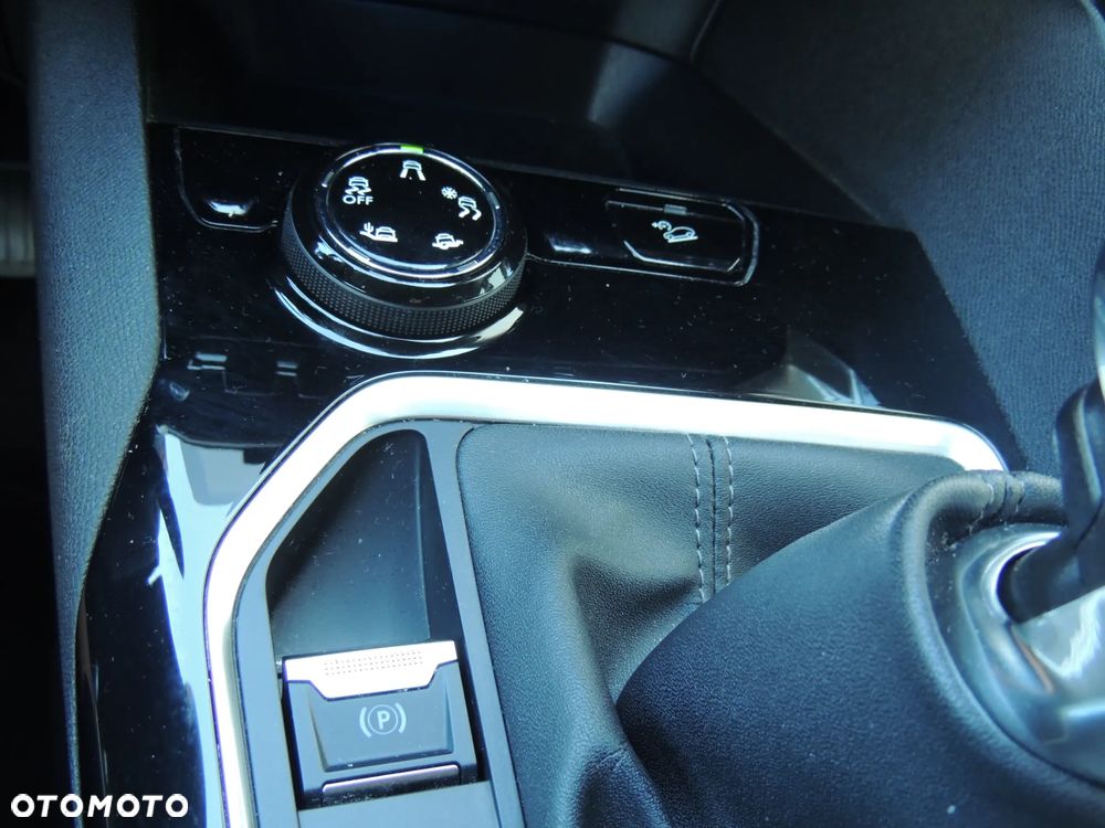 Peugeot 3008 1.2 PureTech Allure - 10