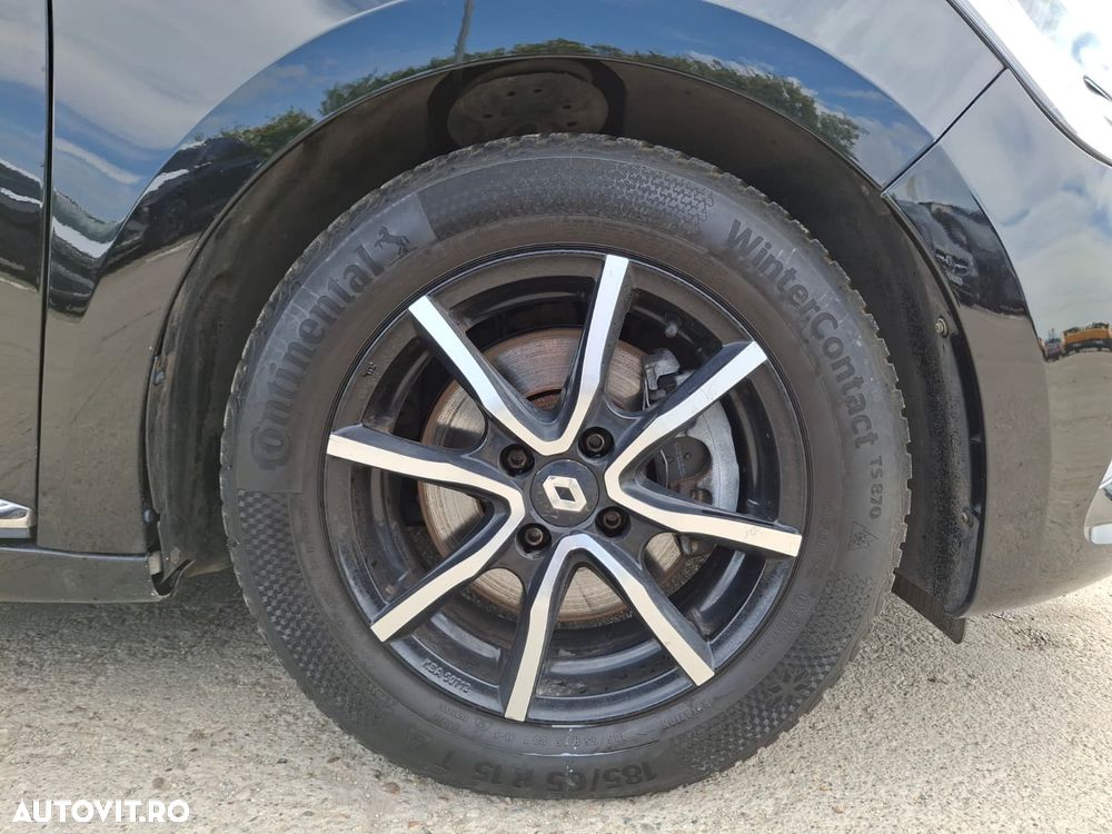 Renault Clio - 25