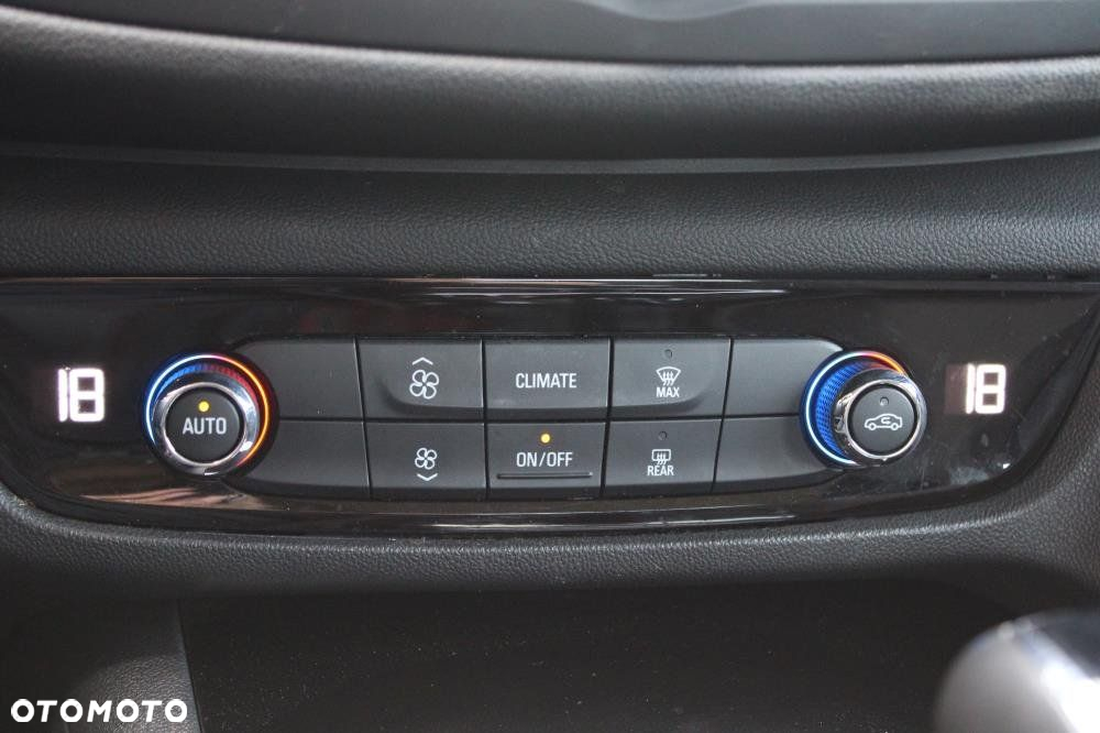 Opel Insignia - 18