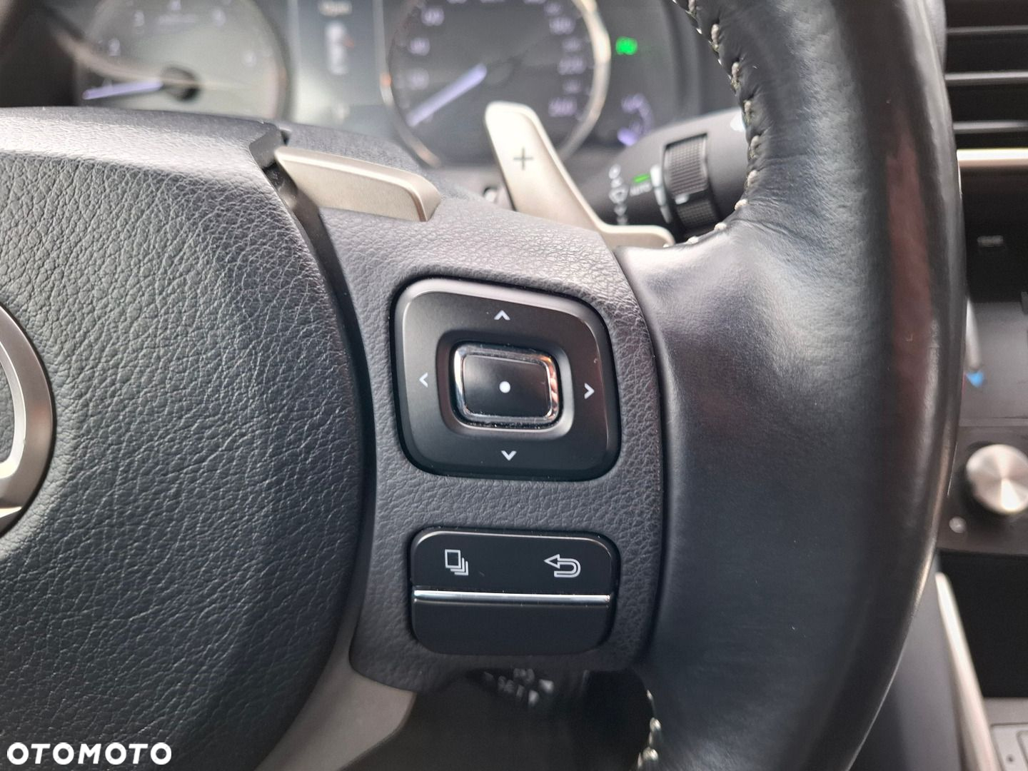 Lexus IS 200t Elegance - 27