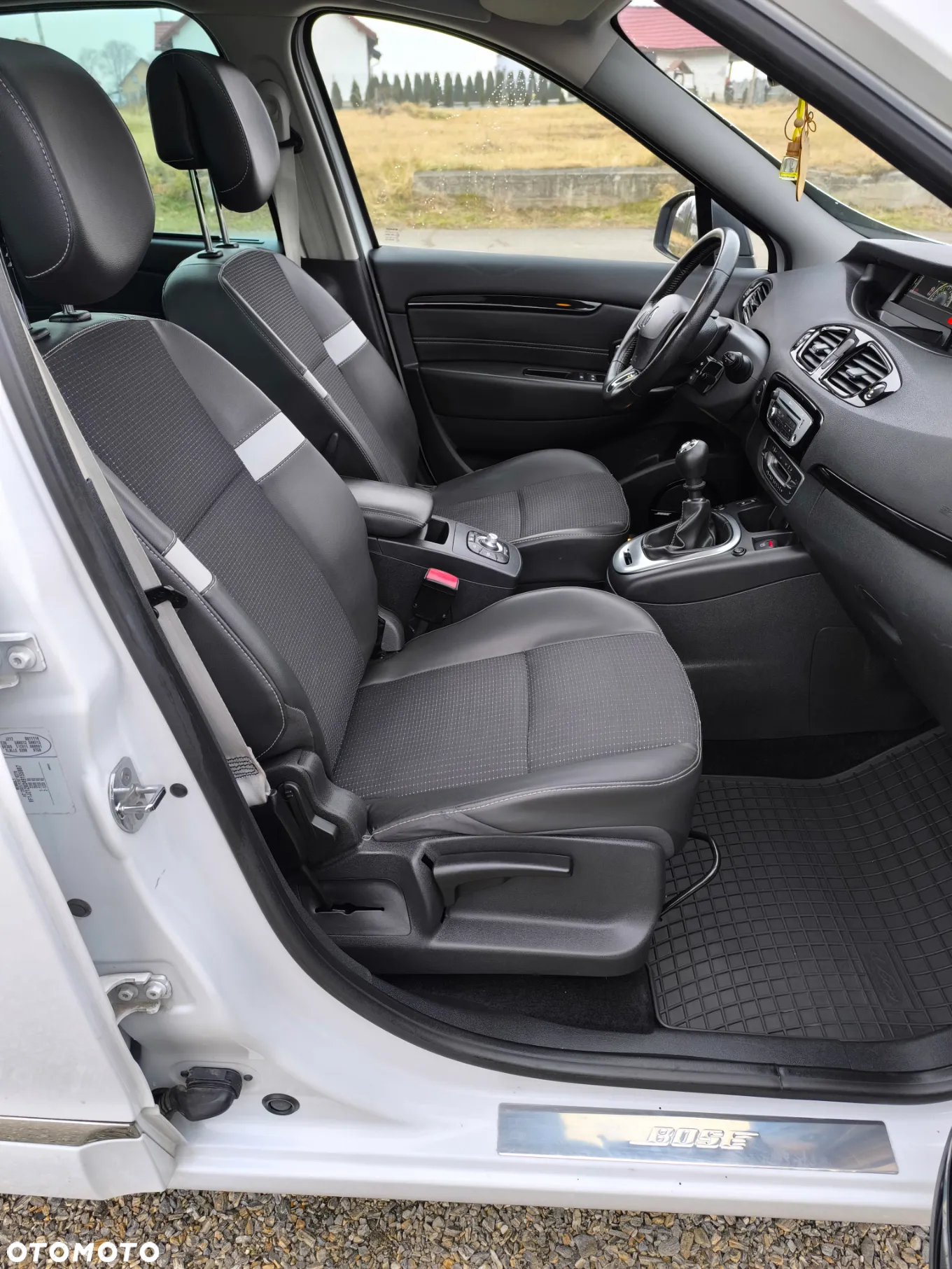 Renault Grand Scenic dCi 130 FAP Start & Stop Bose Edition - 15