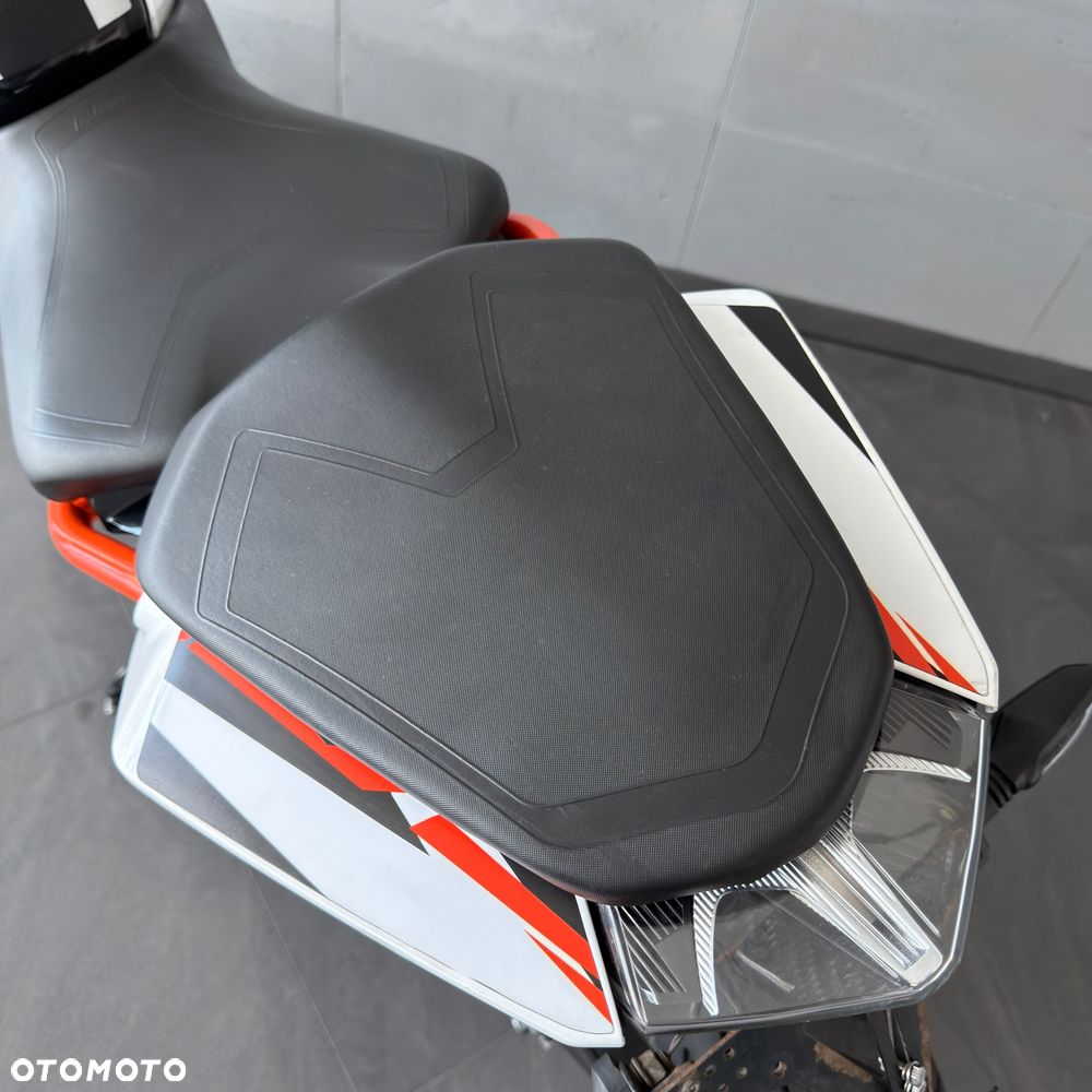 KTM Duke 125 - 14
