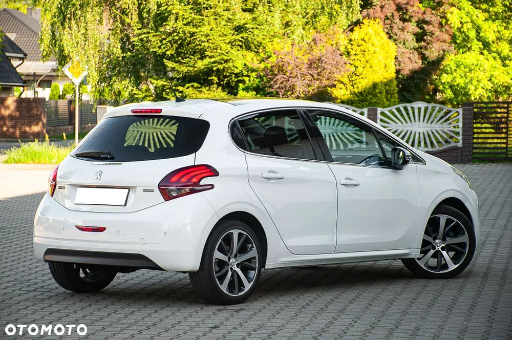 Peugeot 208 PureTech 110 Stop & Start Tech Edition - 13