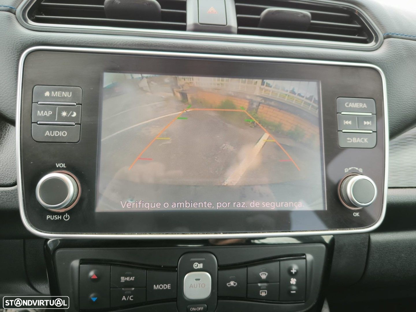 Nissan Leaf 40 kWh N-Connecta - 11