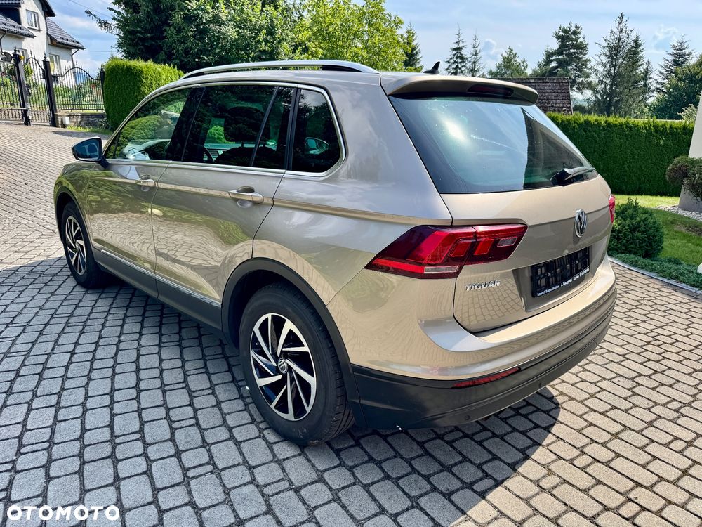 Volkswagen Tiguan 1.4 TSI DSG BlueMotion Technology Sport & Style - 4