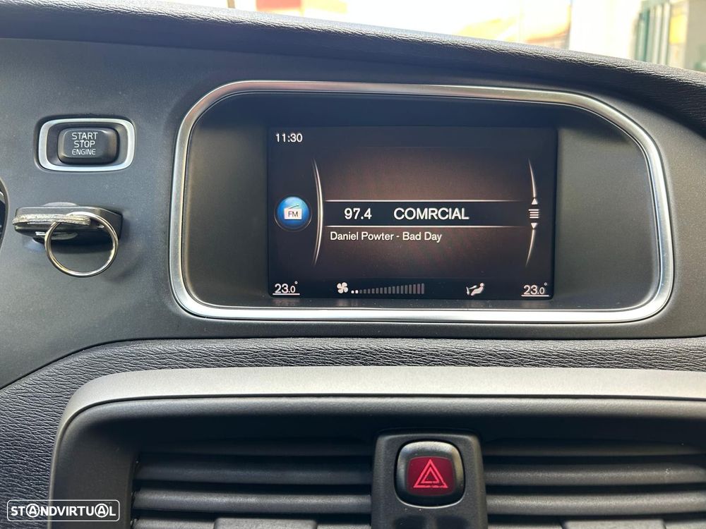 Volvo V40 Cross Country 2.0 D2 Summum - 25