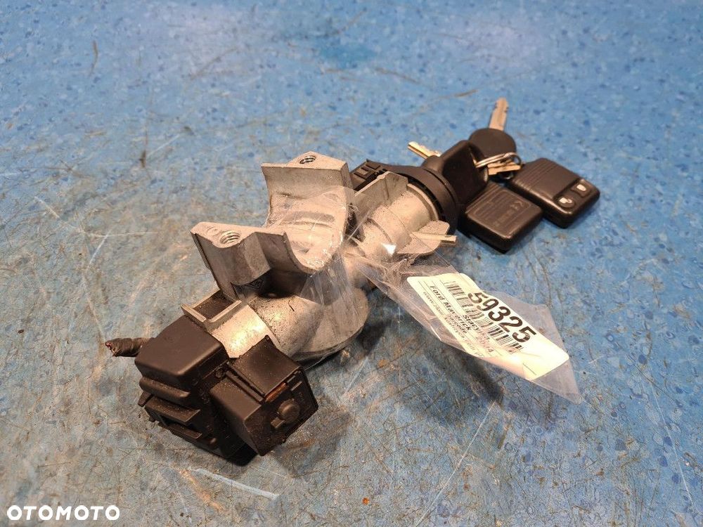 FORD MAVERICK II STACYJKA. - 1