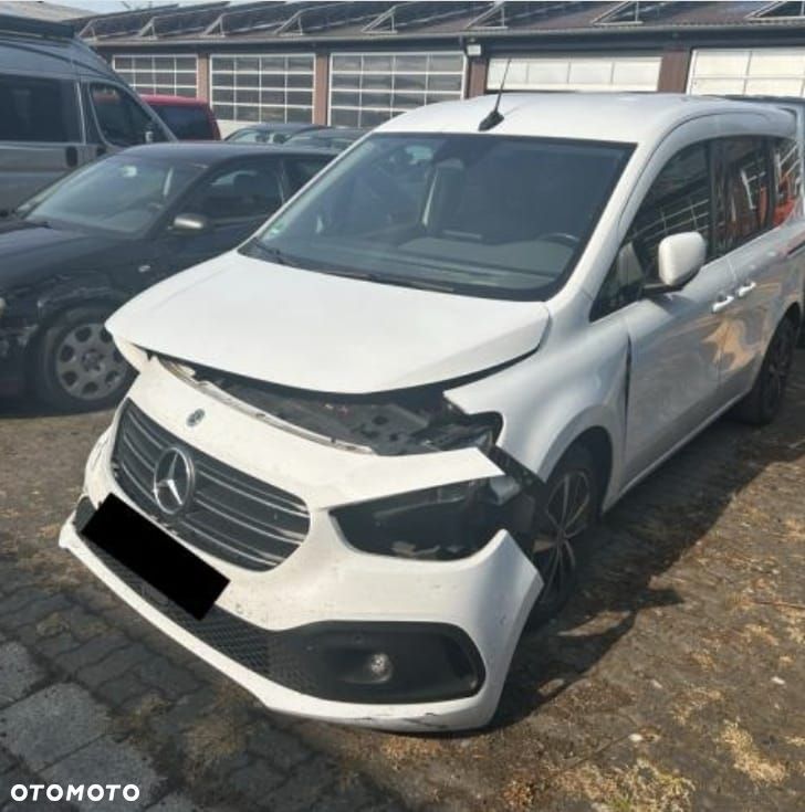 Mercedes-Benz Klasa T 180 d Progressive - 4