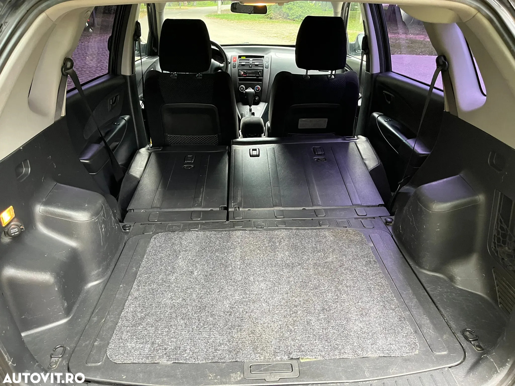 Hyundai Tucson 2.0 CRDI VGT 2WD Automatik GLS - 28
