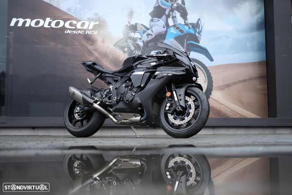 Yamaha YZF R1 Preta Akrapovic - 2