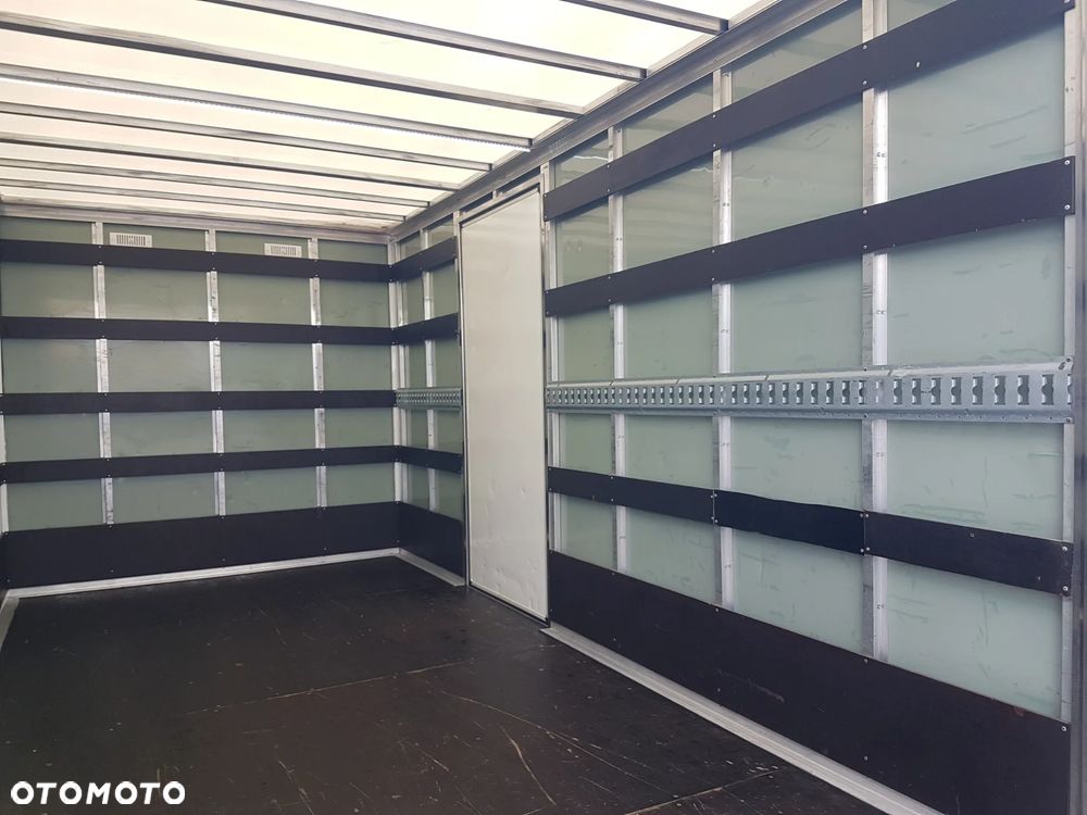 Iveco DAILY WINDA 8EP KONTENER KLIMA 4,20x2,10x2,03 KRAJOWY 35S16  3,0-160KM MANUAL 6-BIEGÓW - 19