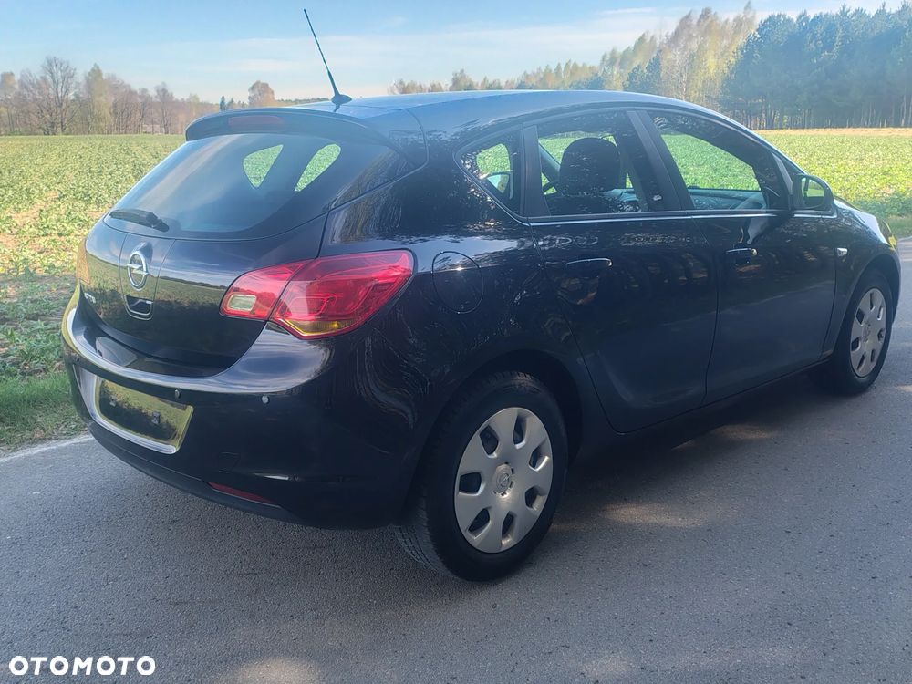 Opel Astra 1.4 - 6