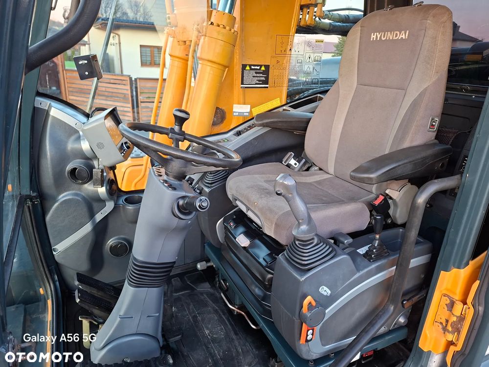 Hyundai 140W ROTOTILT ze szczypcami - 2