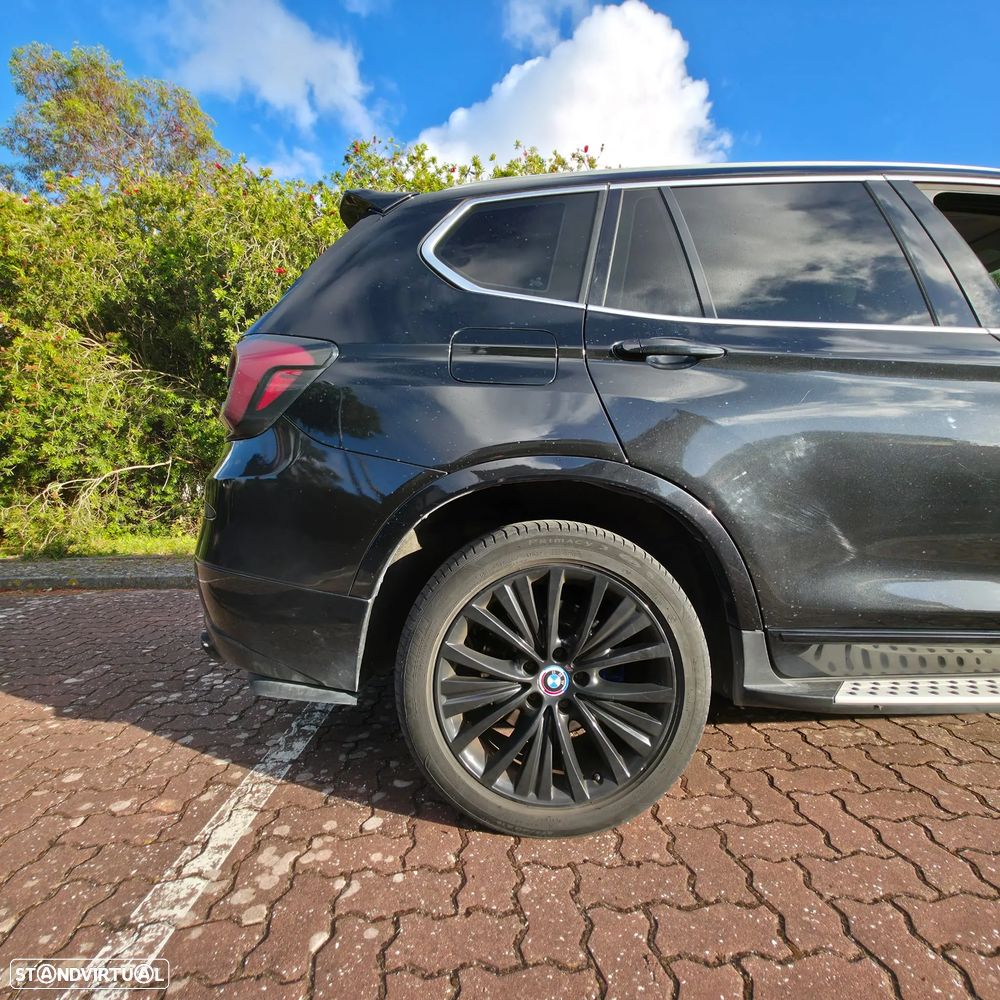BMW X3 20 d xDrive Pack M - 4