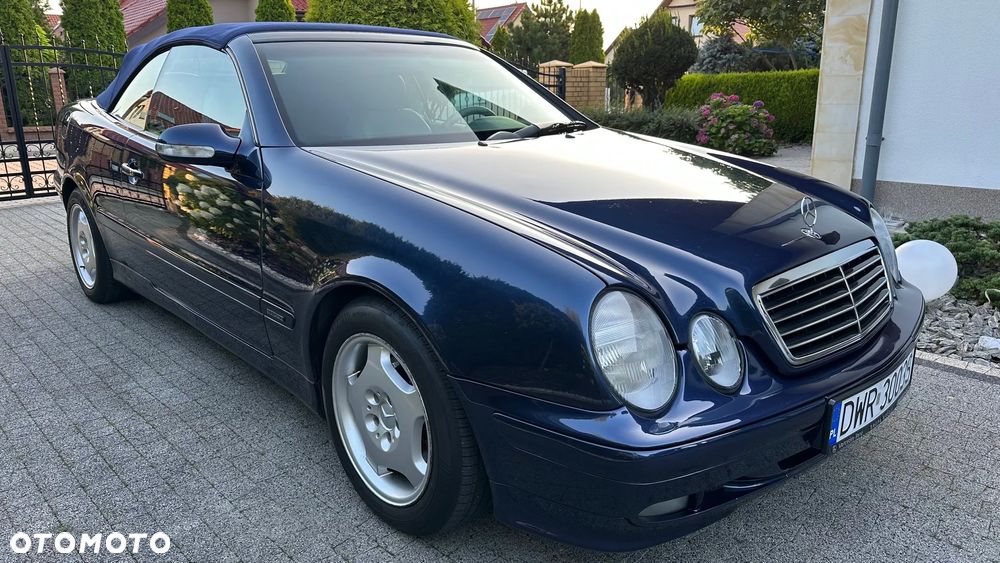 Mercedes-Benz CLK - 4