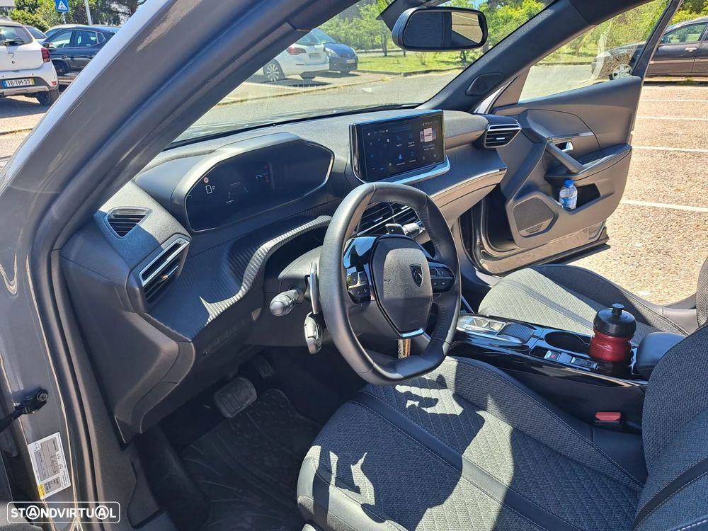 Peugeot 2008 1.2 PureTech Allure Pack EAT8 - 6